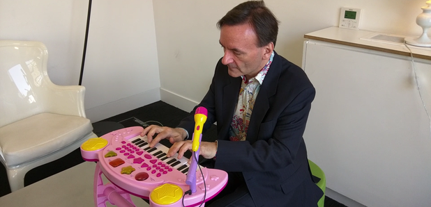 Stephen Hough pink piano